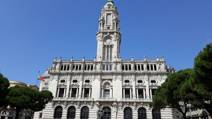 Portugál camino, Porto, városháza