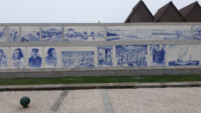 El camino, Portugál út, azulejo fal