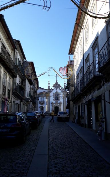 Portugál Camino Costa, Viana do Castelo, szűk sétálóutca