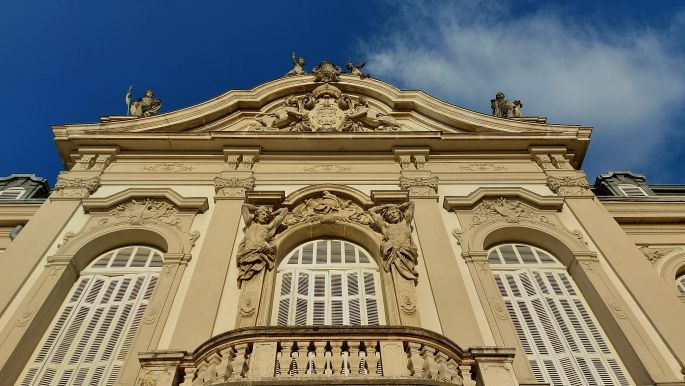 Balaton túra, a keszthelyi Festetics Kastély belső homlokzata