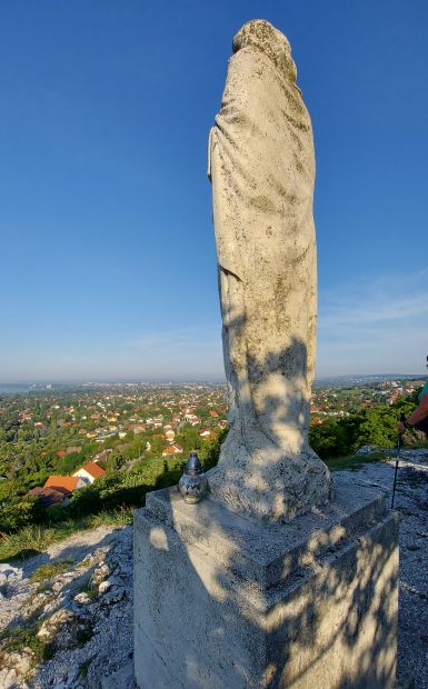 Balaton túra, Vonyarcvashegy, Mária-szobor