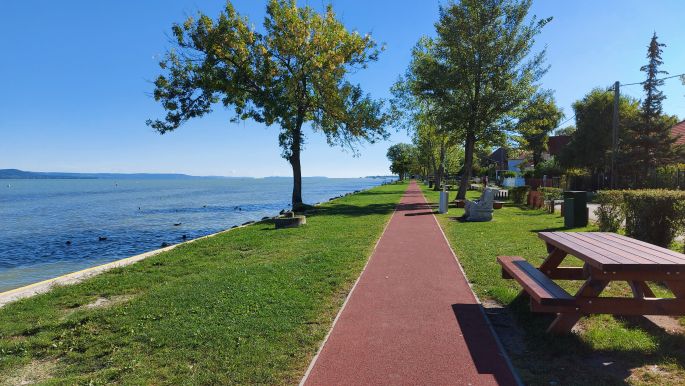 Balaton túra, az a bizonyos ruganyos futópálya