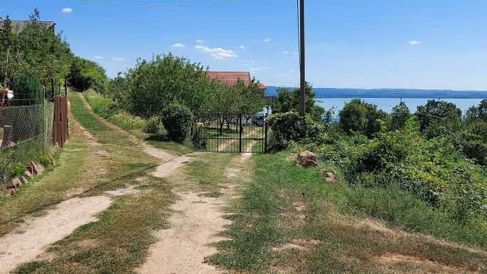 Balaton túra, úton Révfülöp felé, kilátás a Balatonra