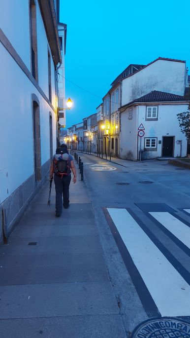 Camino de Muxía - reggeli utca Santiago de Compostelában