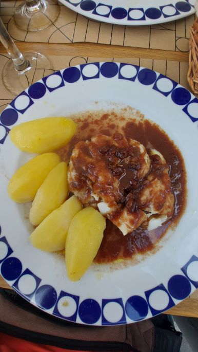 Santiago de Compostela, bacalao a la narcisa