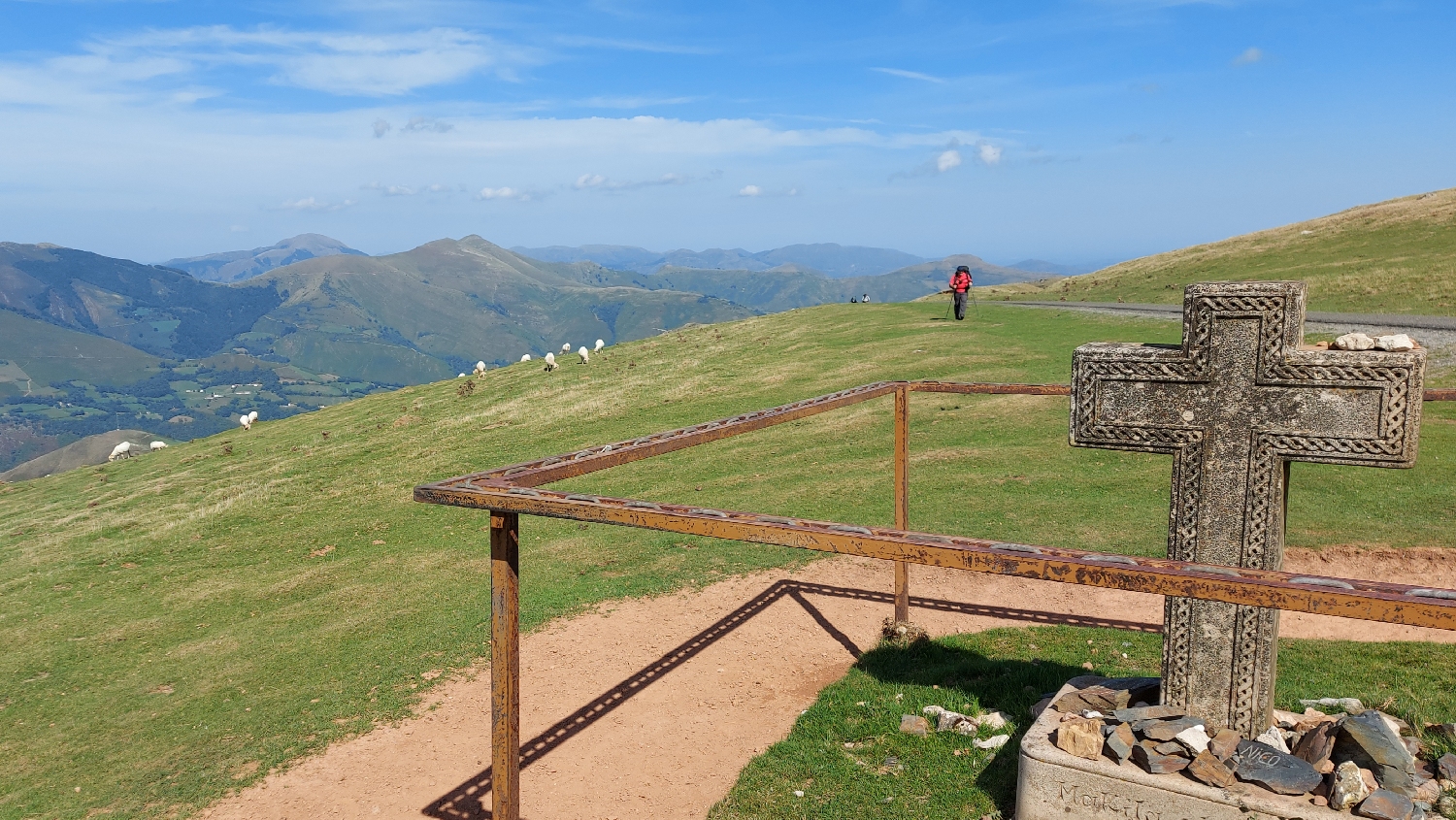 El Camino, Francia út, a kőkereszt