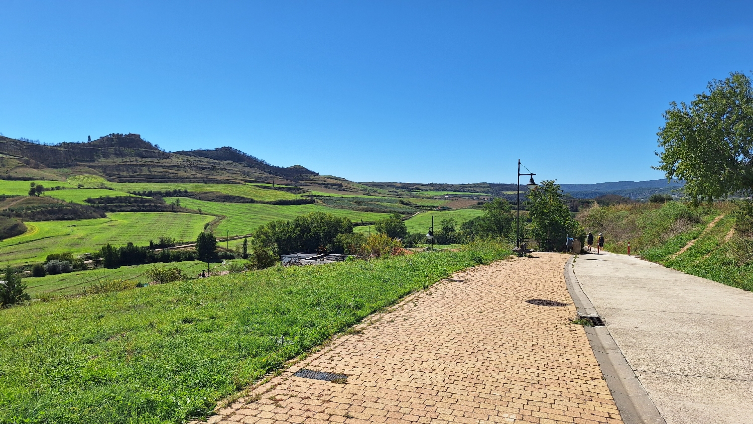 El Camino, Aragon út, Francia út, Óbanos után lefelé vezet az út