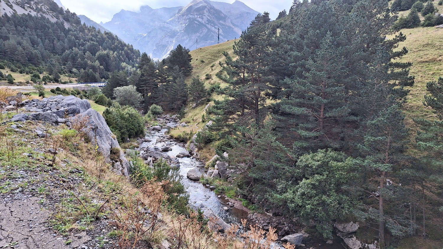 El Camino Aragonés, táj a hegyek között