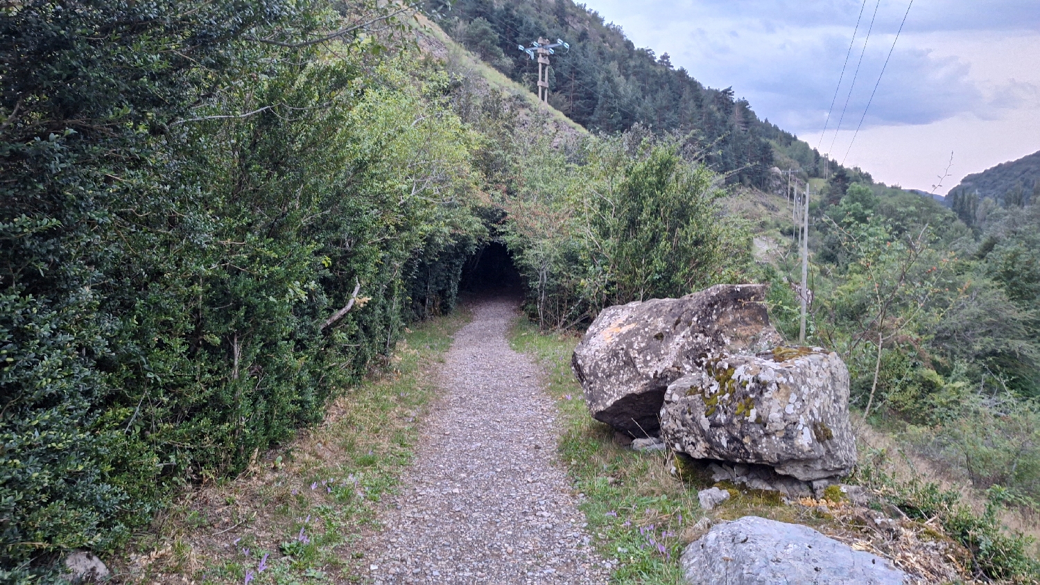 El Camino, Aragon út, sötét alagút a láthatáron