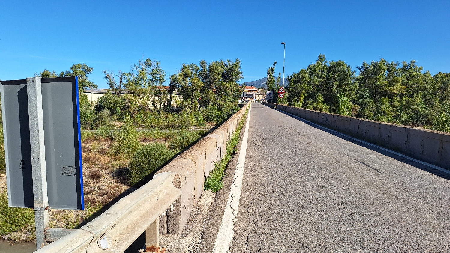 El Camino, Aragon Út, híd a Río Aragón felett