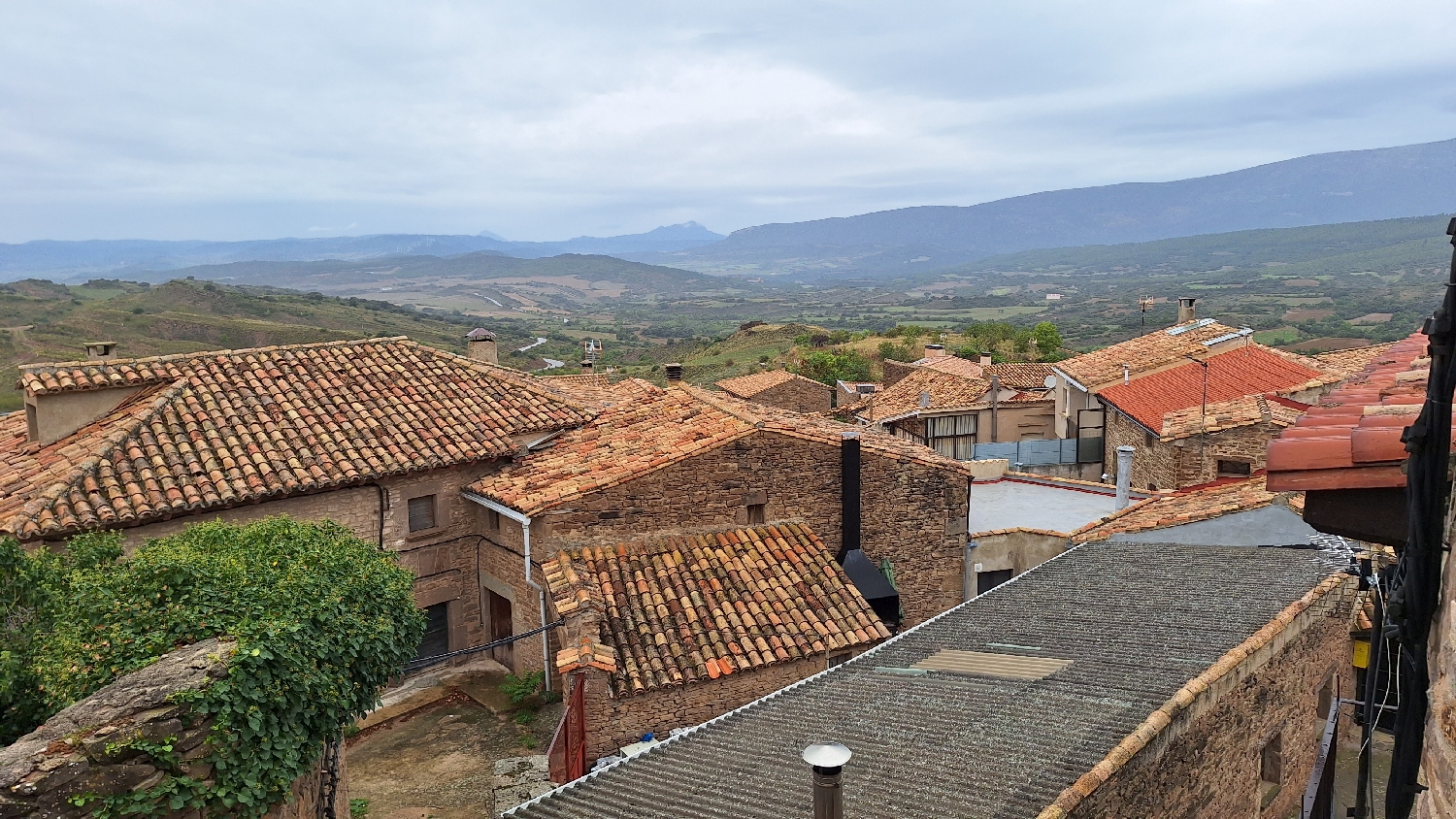 El Camino, Aragon út, Undués de Lerda, kilátás az albergue ablakából