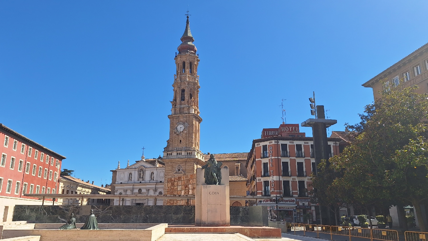 El Camino, Aragon út, Zaragoza, Megváltó Katedrális és Goya szobra