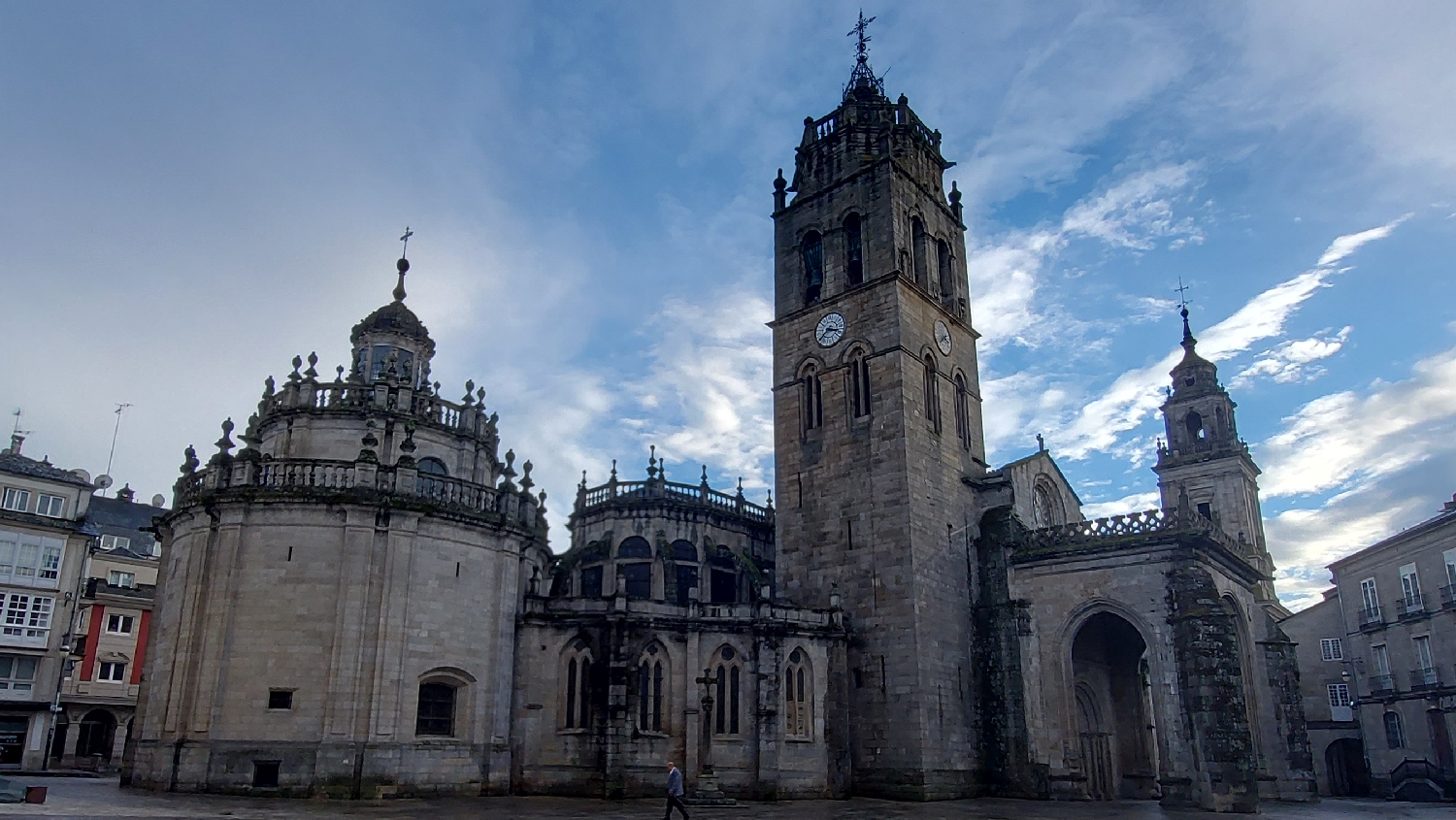 El Camino Primitivo, Lugo, katedrális