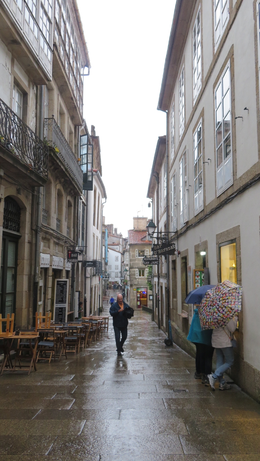 El Camino, Santiago de Compostela, szűk óvárosi utca