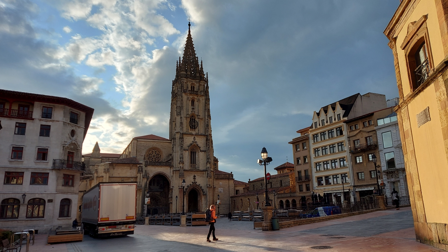 Camino Primitivo, Oviedo, a katedrális