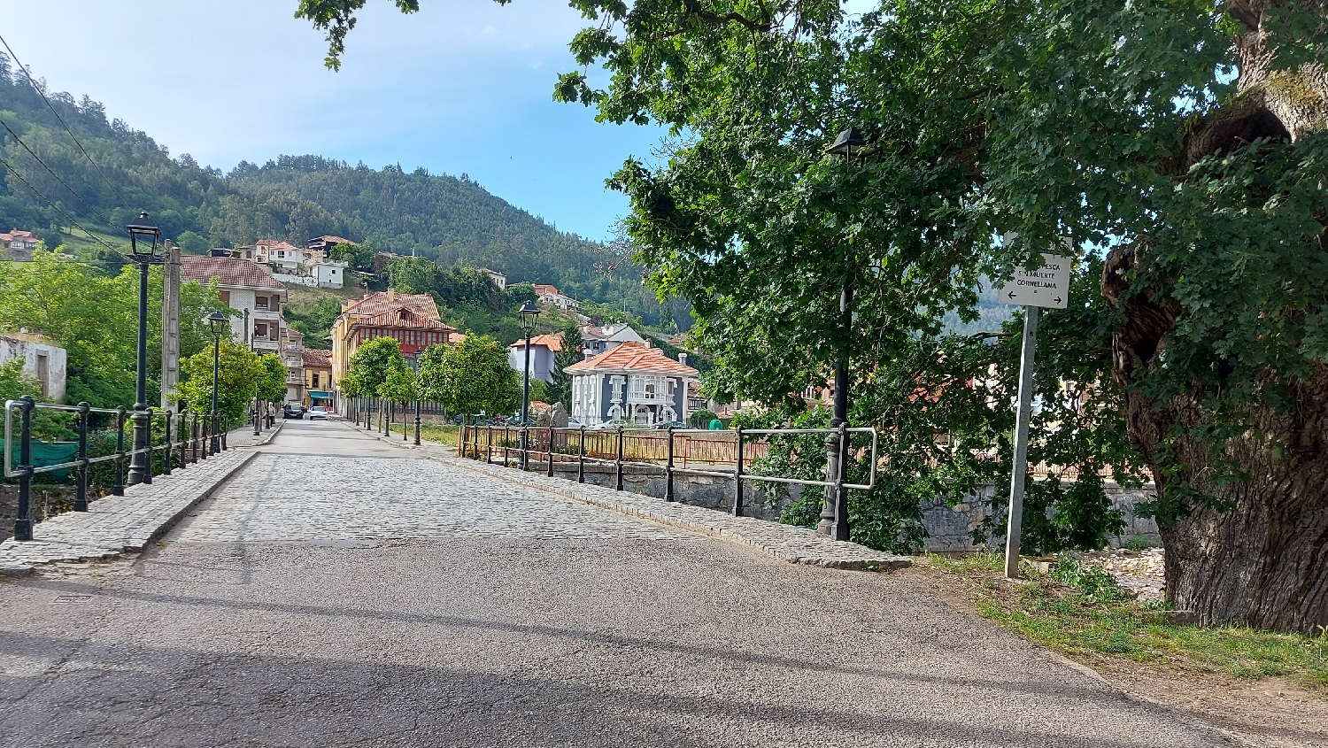 Camino Primitivo, Cornellana, híd a Río Nonaya felett