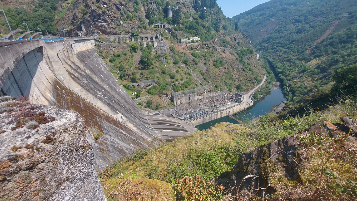 El Camino Primitivo, duzzasztó és az Embalse de Salime