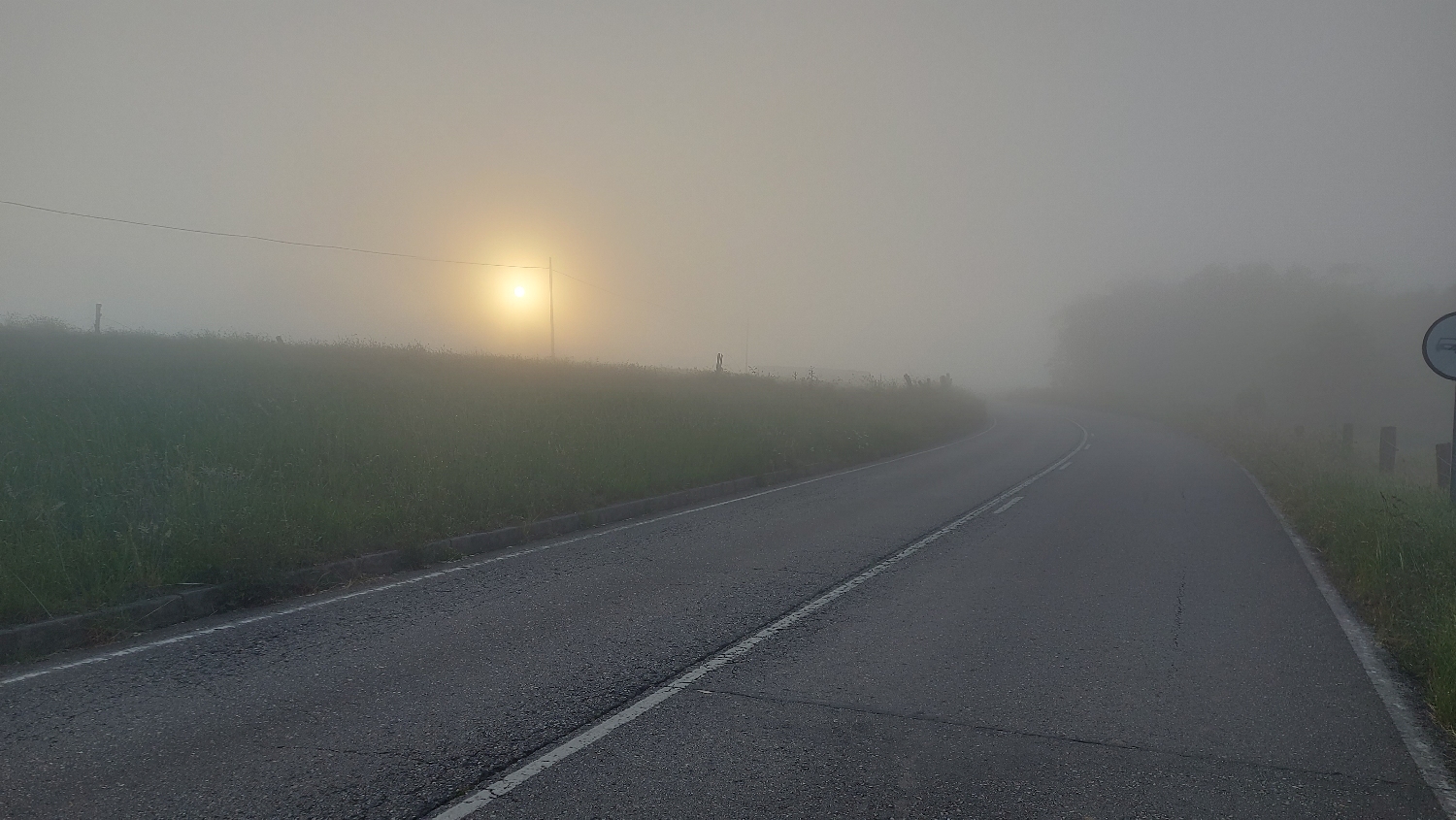 El Camino Primitivo, napfelkelte ködben