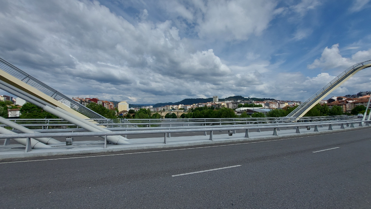 El Camino, Ourense, a Ponte do Milenio híd
