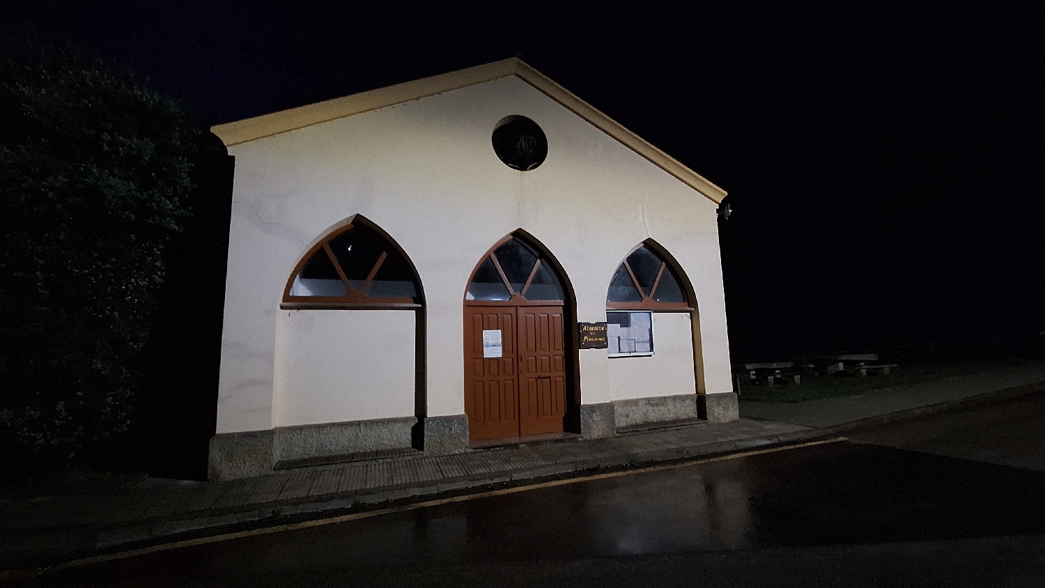 Camino del Norte, Tapia de Casariego, municipal albergue