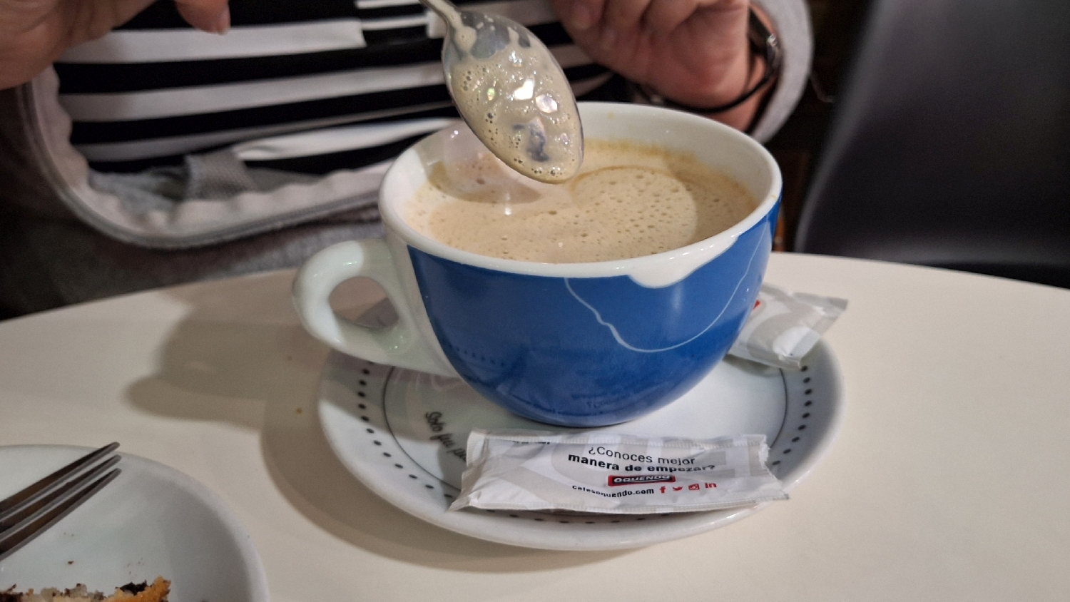 Camino del Norte, Ribadeo, café con leche