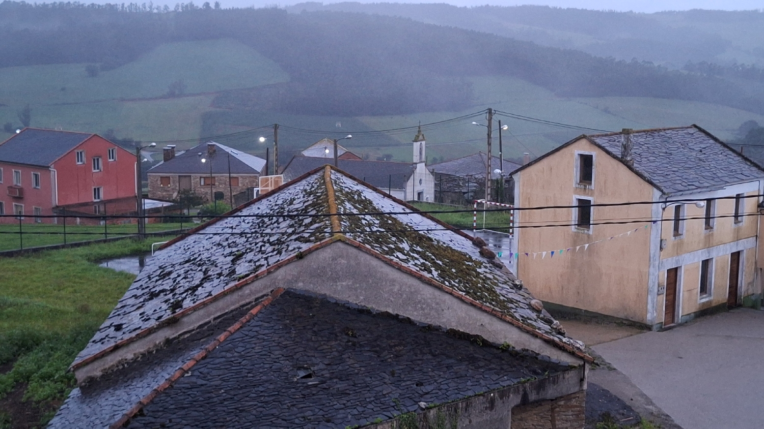 Camino del Norte, havas háztető