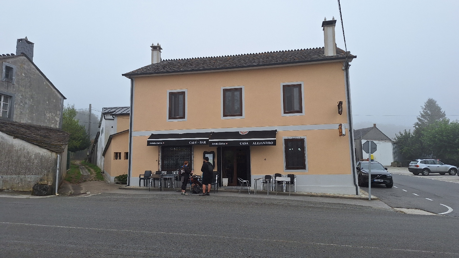 23_camino_del_norte_utszeli_bar.jpg