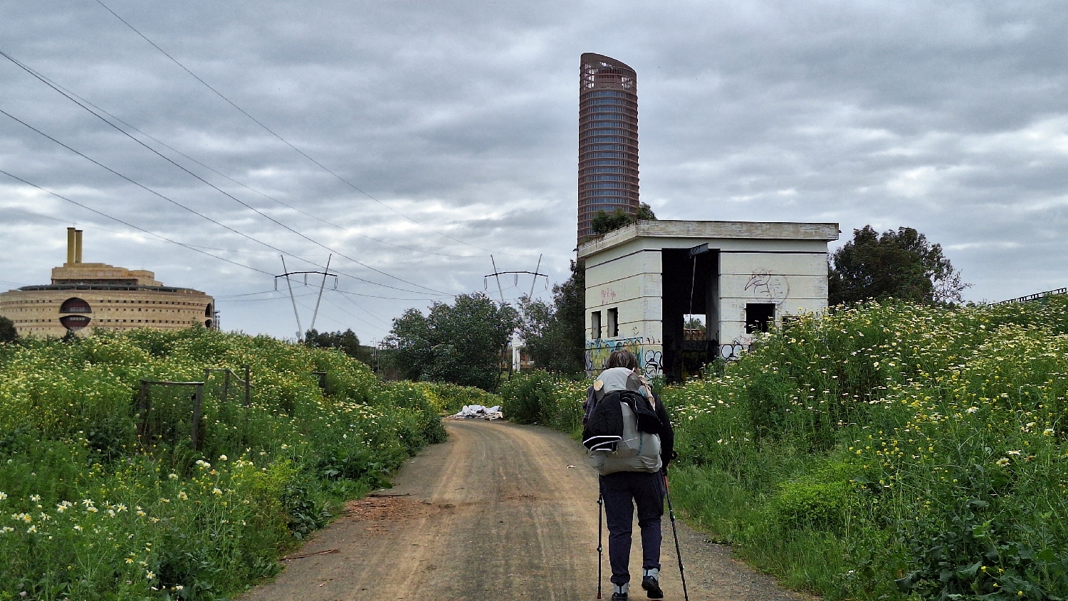 Vía de la Plata, Sevilla, a lepukkant városszéli viskó