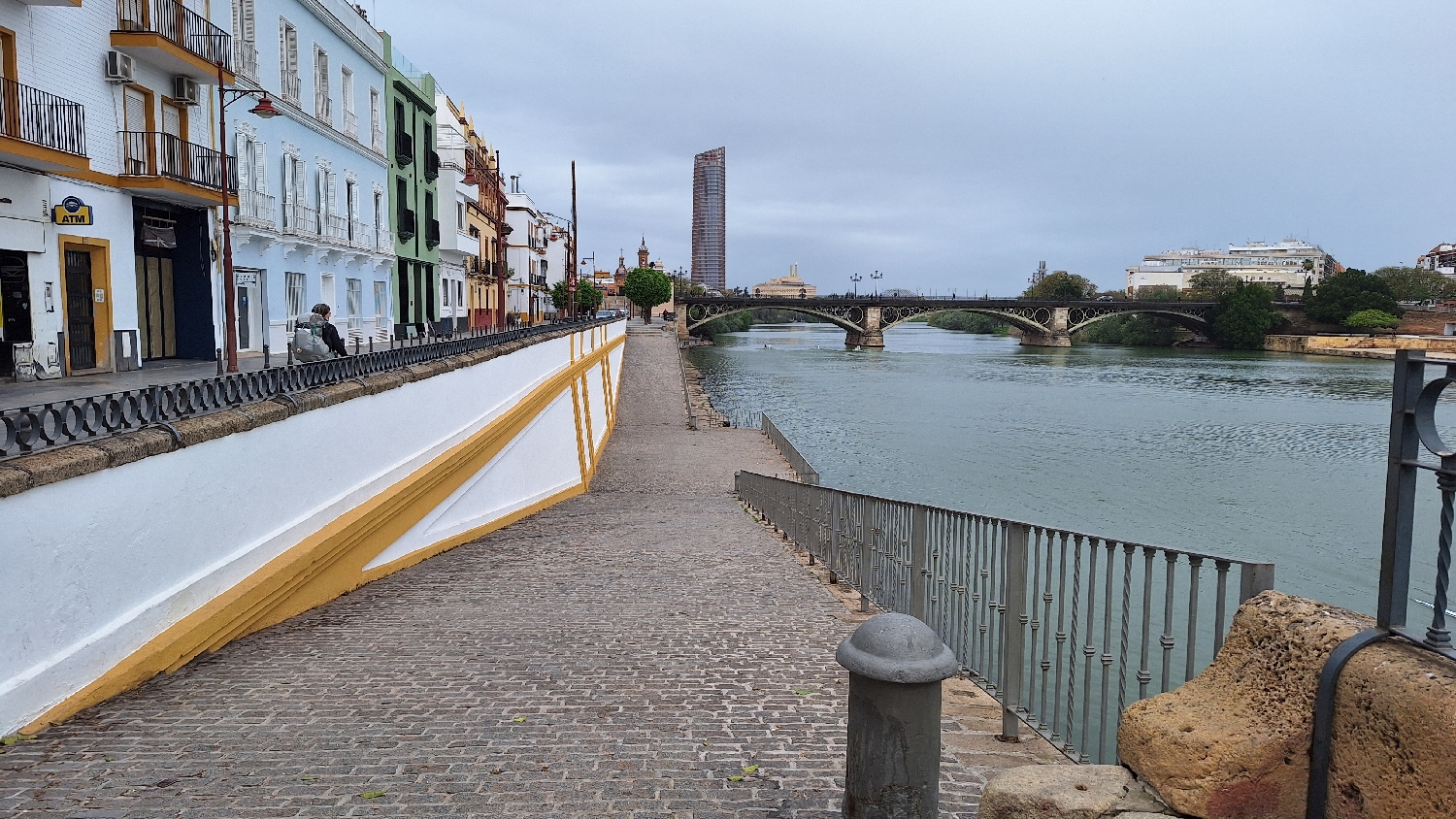 Vía de la Plata, Sevilla, már úton a folyóparton