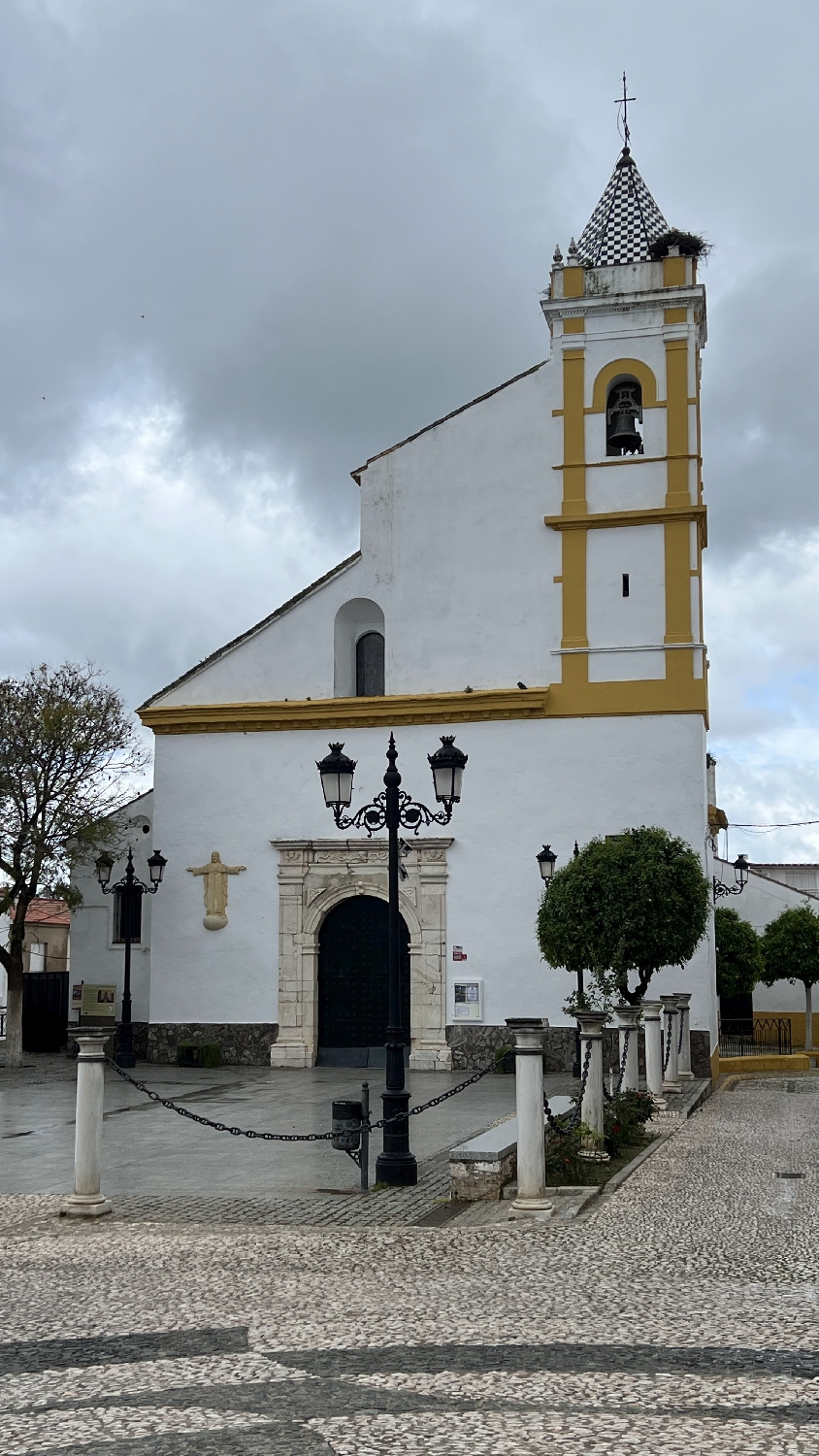 Vía de la Plata, Almadén de la Plata, a templom