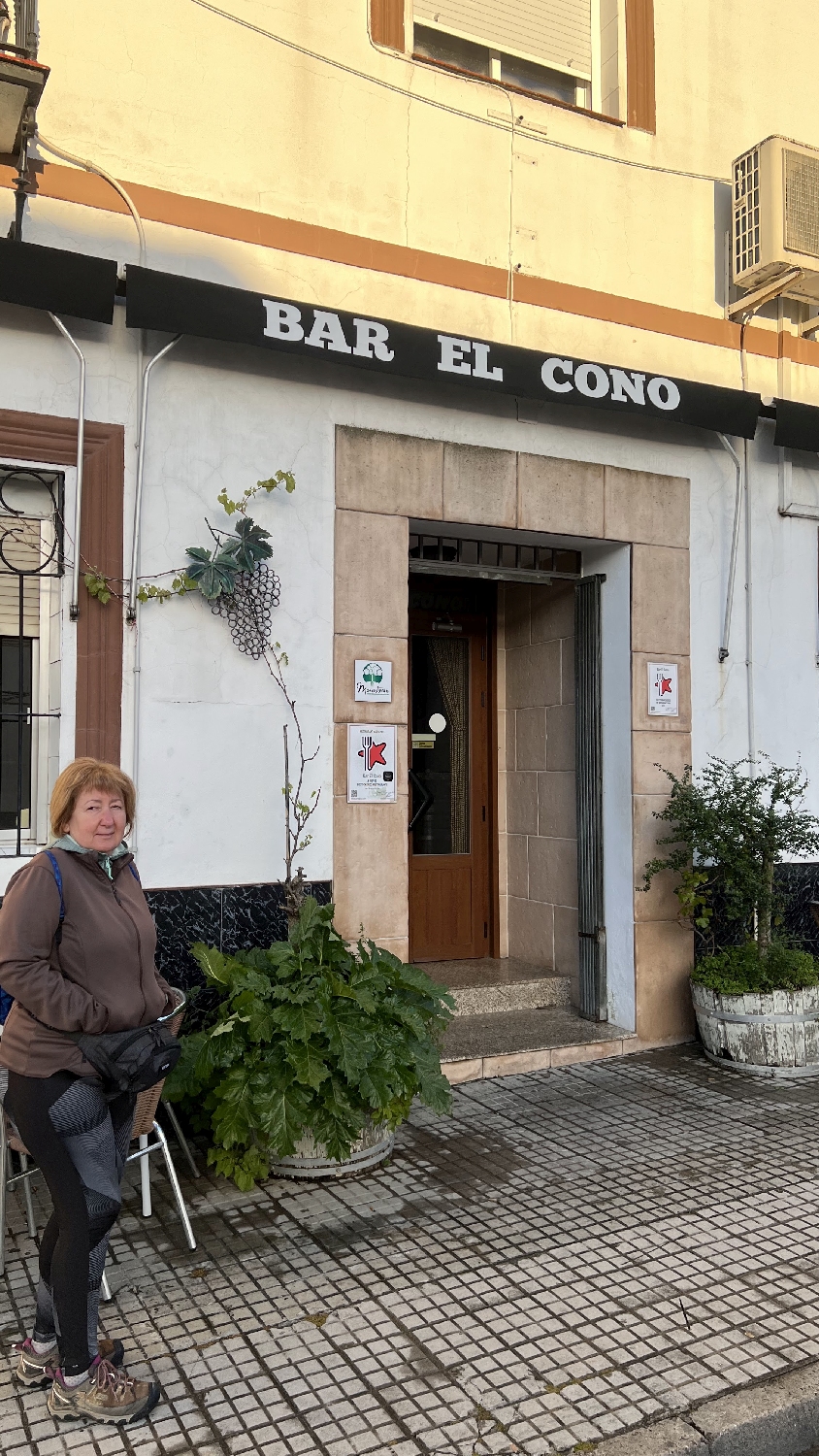 Vía de la Plata, Monesterio, az étterem bejárata, én meg vacogok