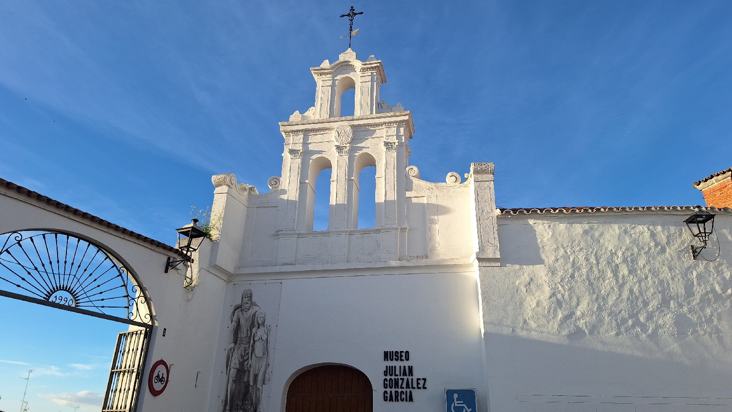 Vía de la Plata, Fuente de Cantos, szobormúzeum