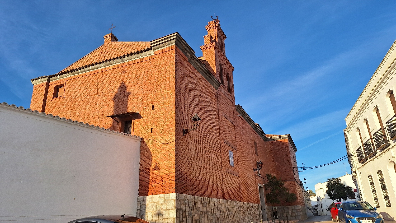 Vía de la Plata, Fuente de Cantos, a mezítlábas karmeliták zárdája