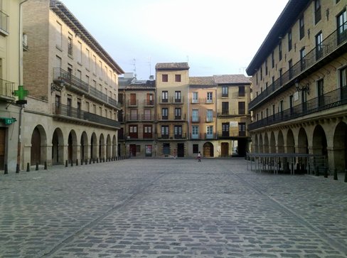 El Camino Puente la Reina ter.jpg