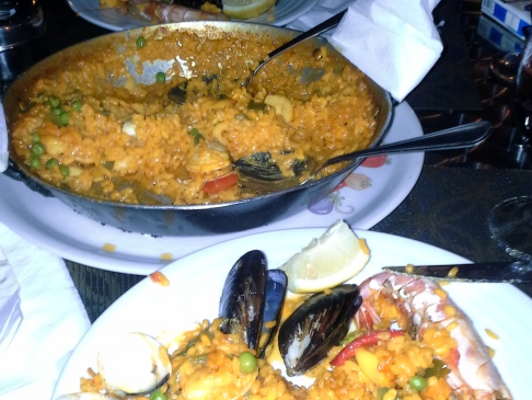 Tenger gyümölcsei paella