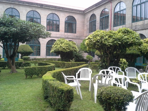 Santiago de Compostela, egyházi kollégium, a szállásunk belső udvara és kertje