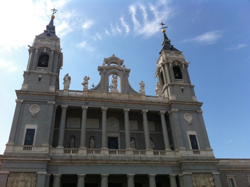 Madrid, Almudena katedrális