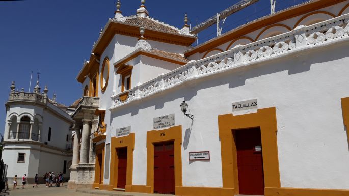 Andalúz körutazás, Sevilla, a Plaza de Toros, vagyis az aréna, a bikaviadalok színhelye