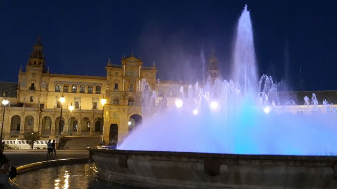 Andalúz körutazás, Sevilla, az ikonikus Plaza de Espana tér