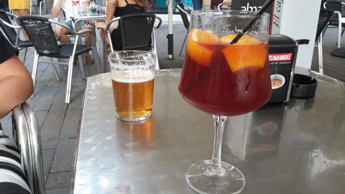 17_andaluzia_sevilla_sangria.jpg