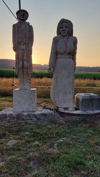 Camino Inglés, Angol út, műalkotások az út mellett