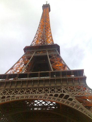 El Camino Parizs Eiffel torony reszlet.jpg