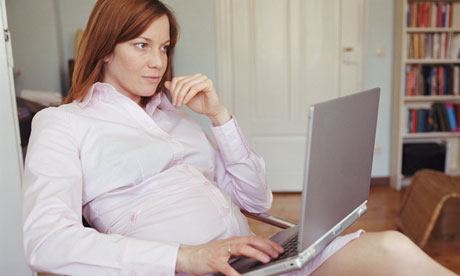 Pregnant-woman-using-a-la-007.jpg