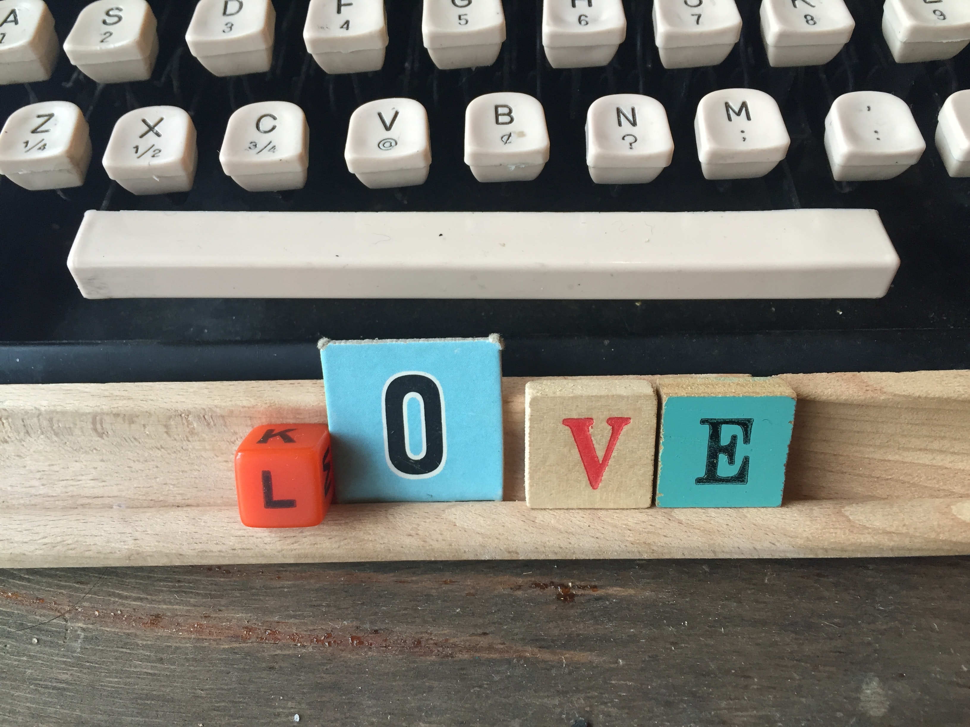 display-letterblocks-love-type-93120.jpg