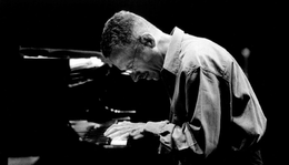 A jazzlegenda, aki visszavonulásával hatalmas űrt hagy maga után: Keith Jarrett