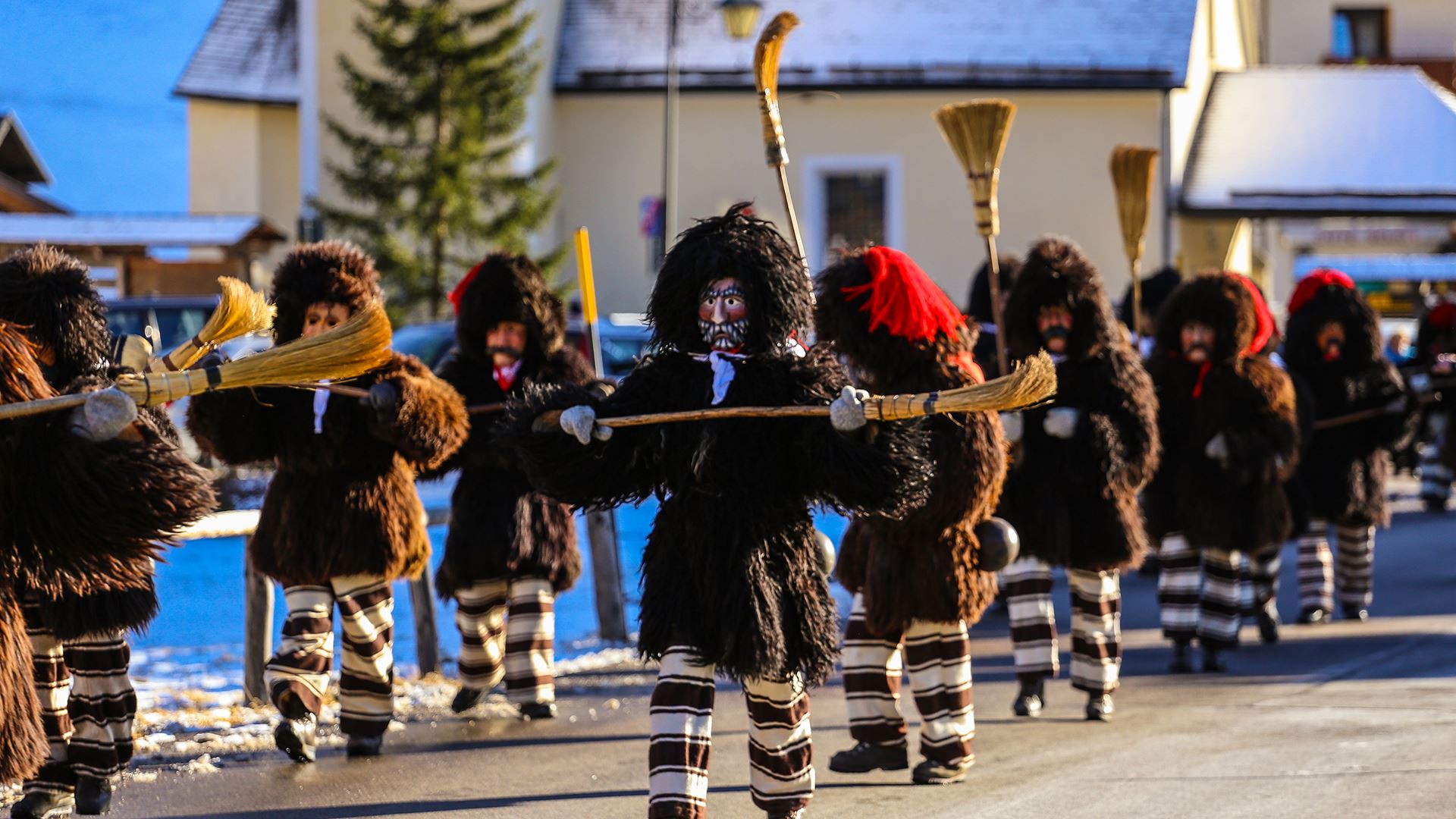 sfilata_dei_rollati_4_febbraio_2016_sappada_dolomiti-27.jpg