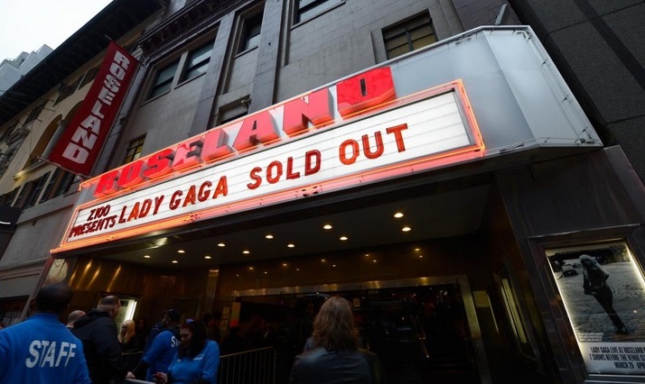 gaga-roseland2.jpg