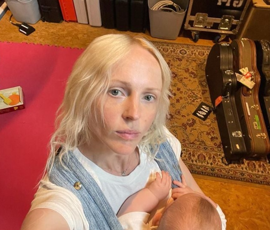 lauramarling24baby.jpg