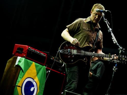 qotsa-brasil.jpg