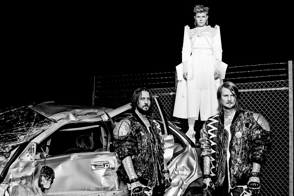 royksopp-robyn3.jpg